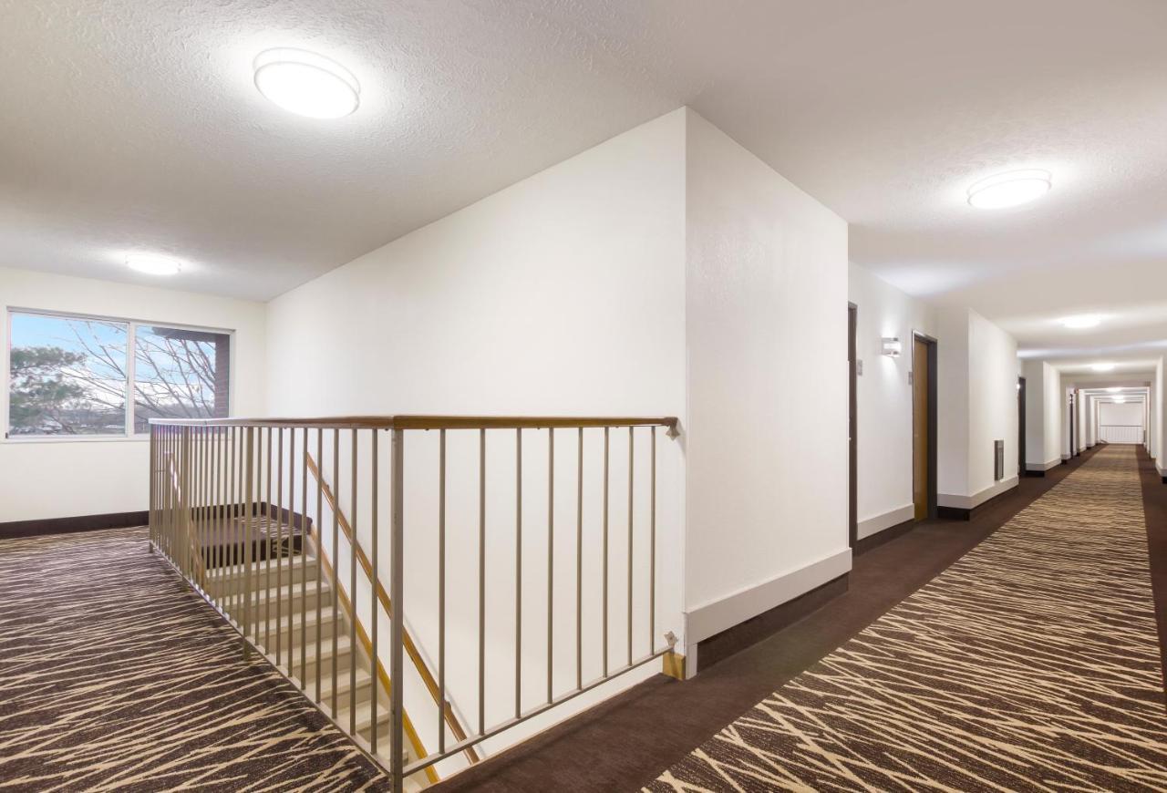 Red Roof Inn Lawrenceburg Ngoại thất bức ảnh